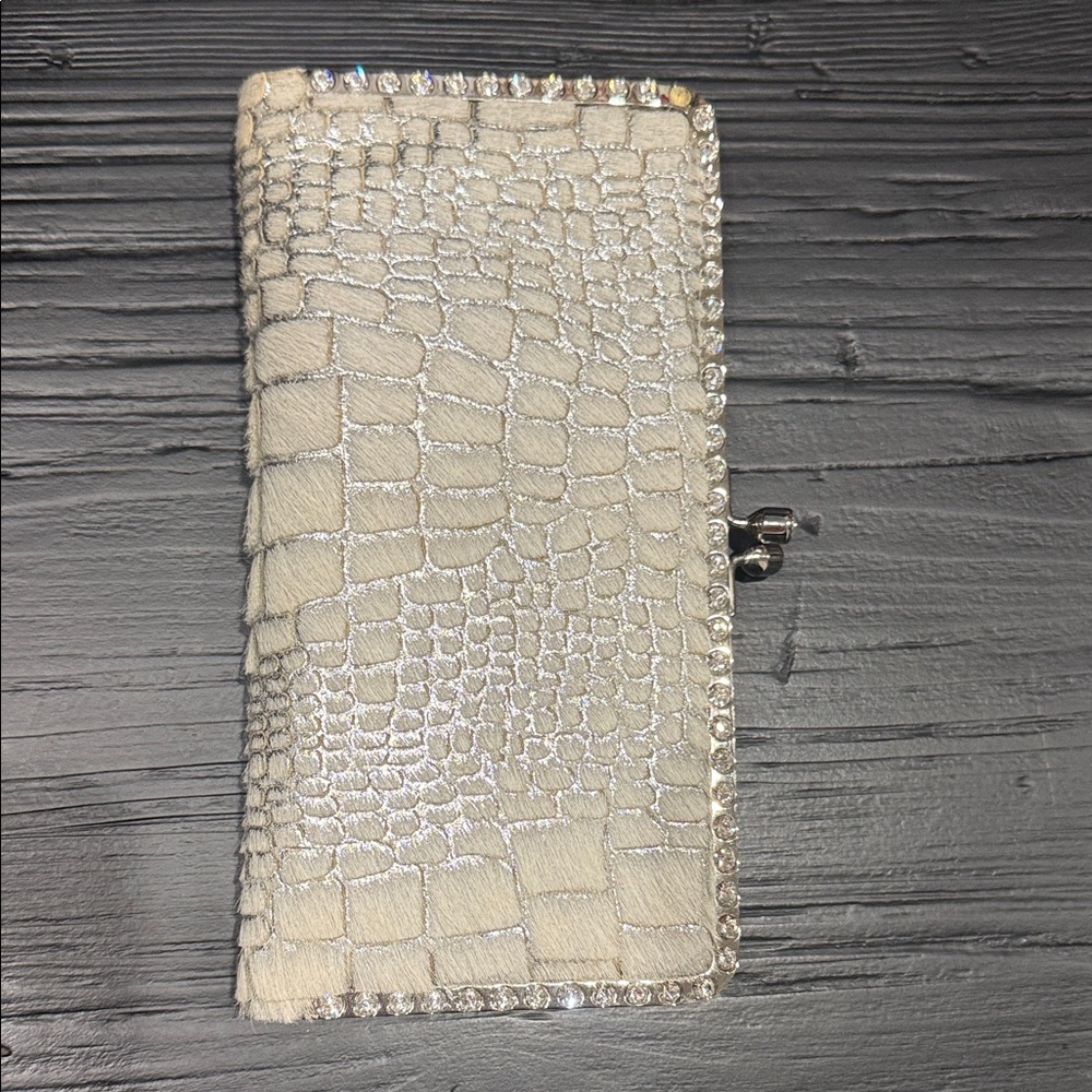 Elegant Silver Croc-Embossed Wallet